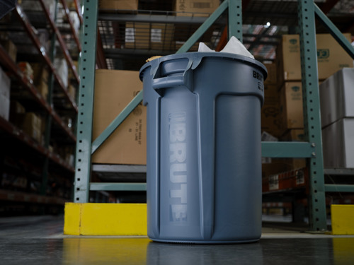 Brute Vented Waste Container